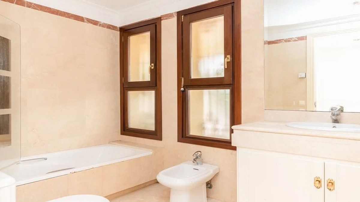 Te koop Vrijstaande Villa Costa Del Sol Nueva Andalucía € 2.365.000,-