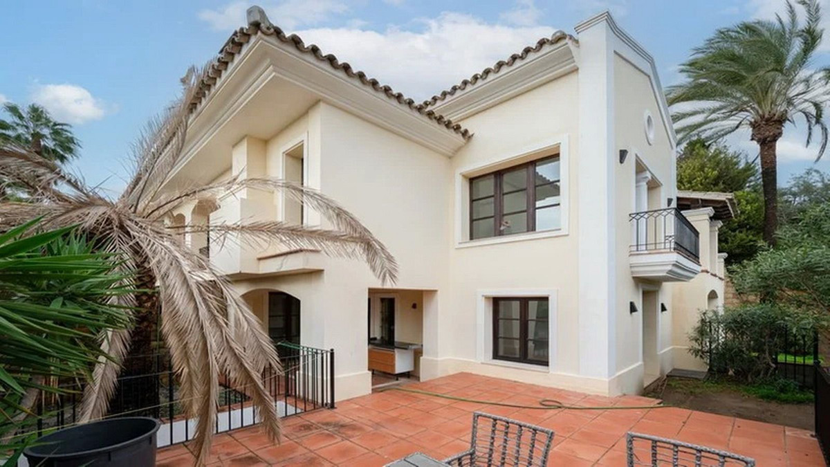 Te koop Vrijstaande Villa Costa Del Sol Nueva Andalucía € 2.365.000,-