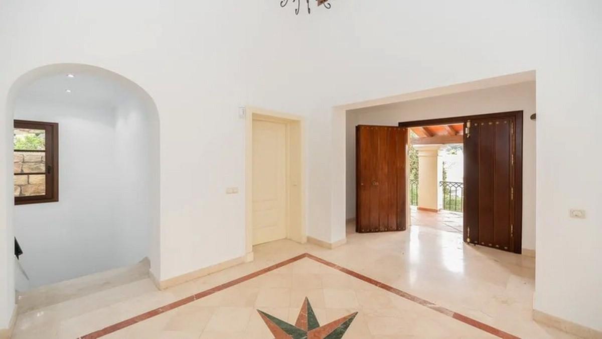 Te koop Vrijstaande Villa Costa Del Sol Nueva Andalucía € 2.365.000,-