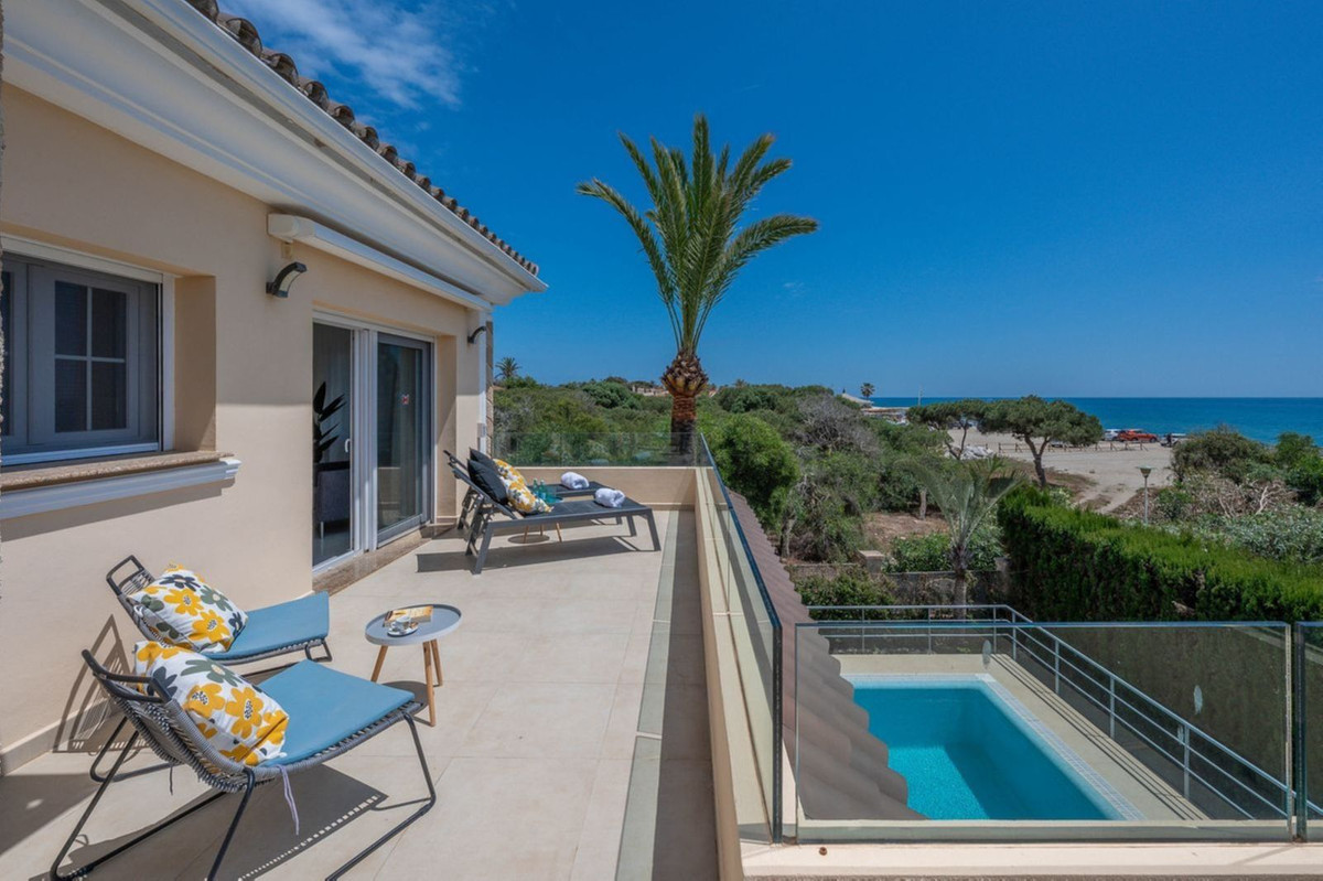 Te koop Vrijstaande Villa Costa Del Sol Marbesa € 2.400.000,-