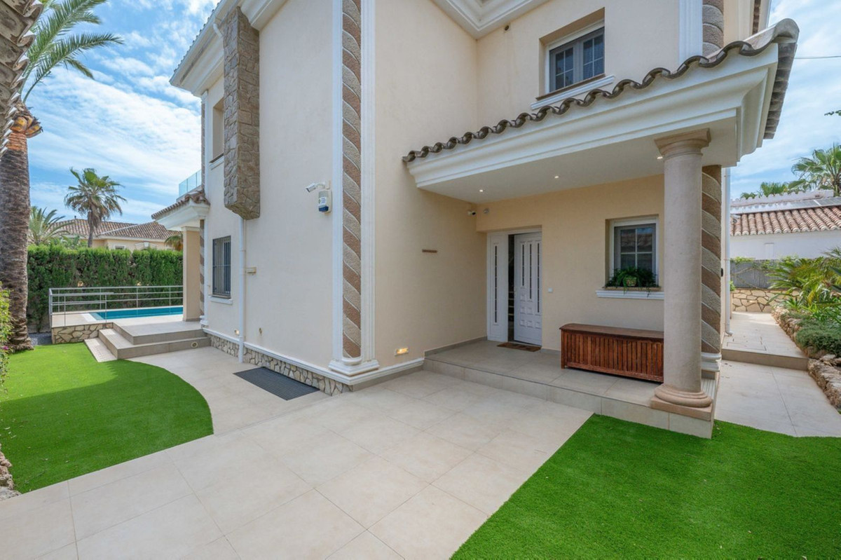 Te koop Vrijstaande Villa Costa Del Sol Marbesa € 2.400.000,-