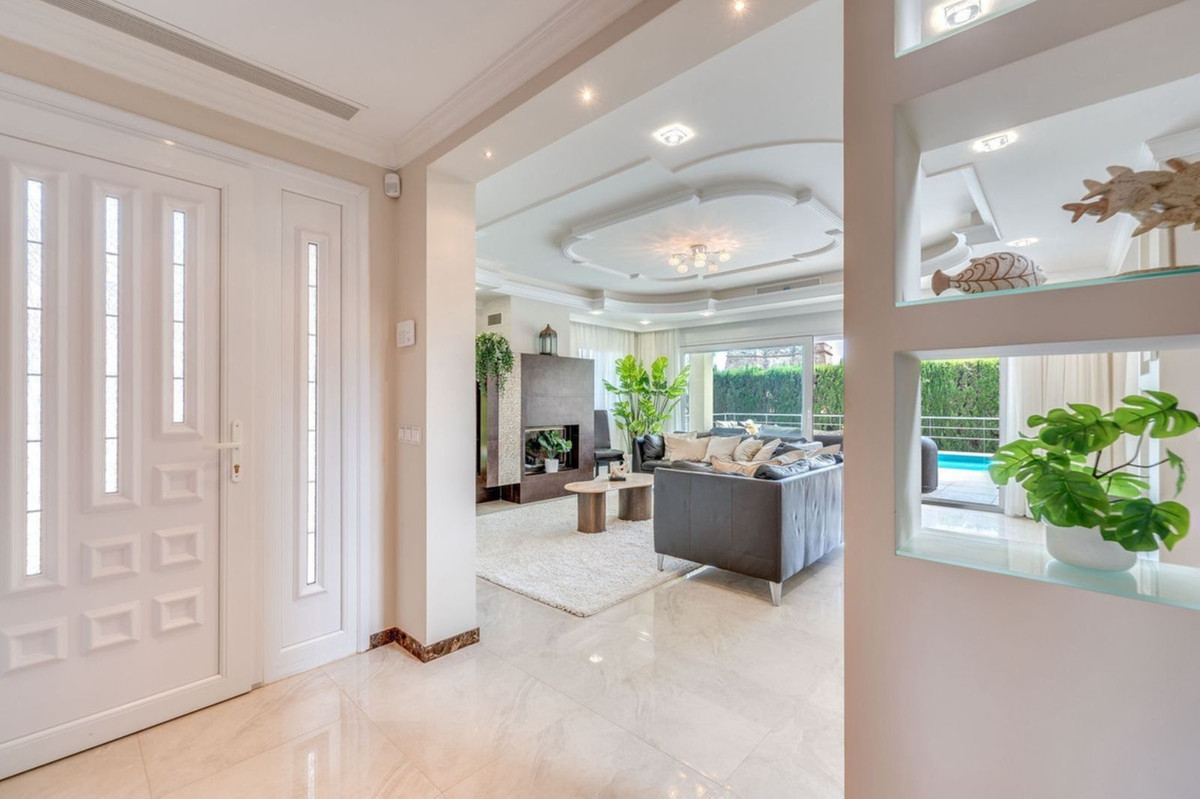 Te koop Vrijstaande Villa Costa Del Sol Marbesa € 2.400.000,-