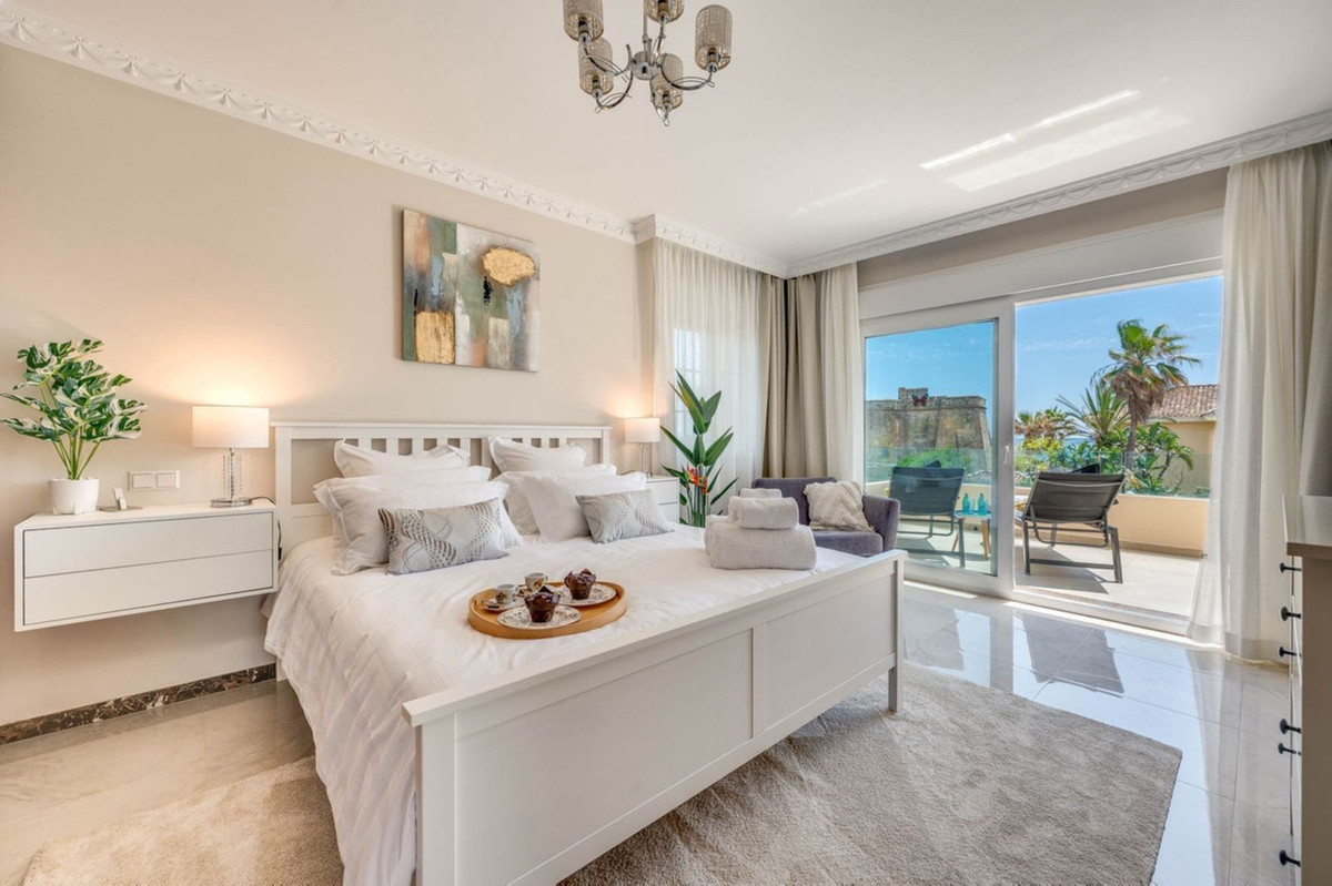 Te koop Vrijstaande Villa Costa Del Sol Marbesa € 2.400.000,-