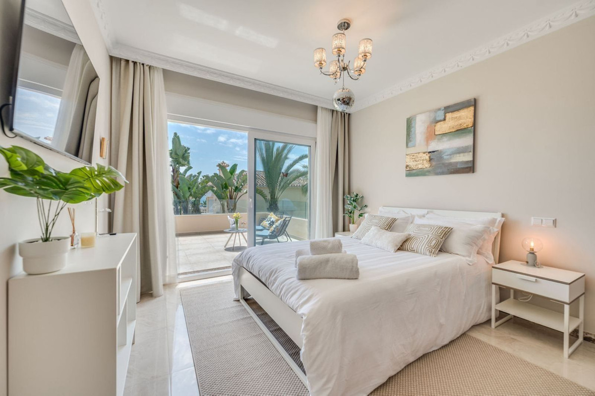 Te koop Vrijstaande Villa Costa Del Sol Marbesa € 2.400.000,-