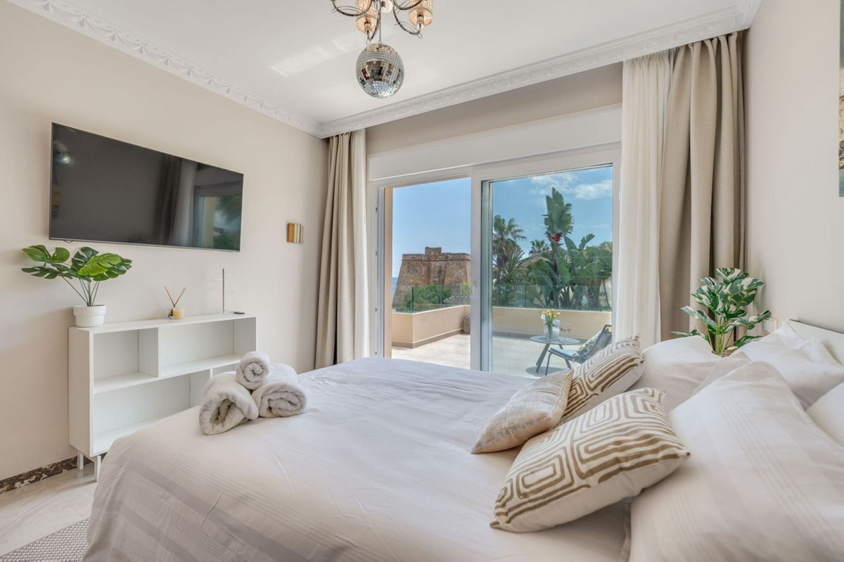 Te koop Vrijstaande Villa Costa Del Sol Marbesa € 2.400.000,-