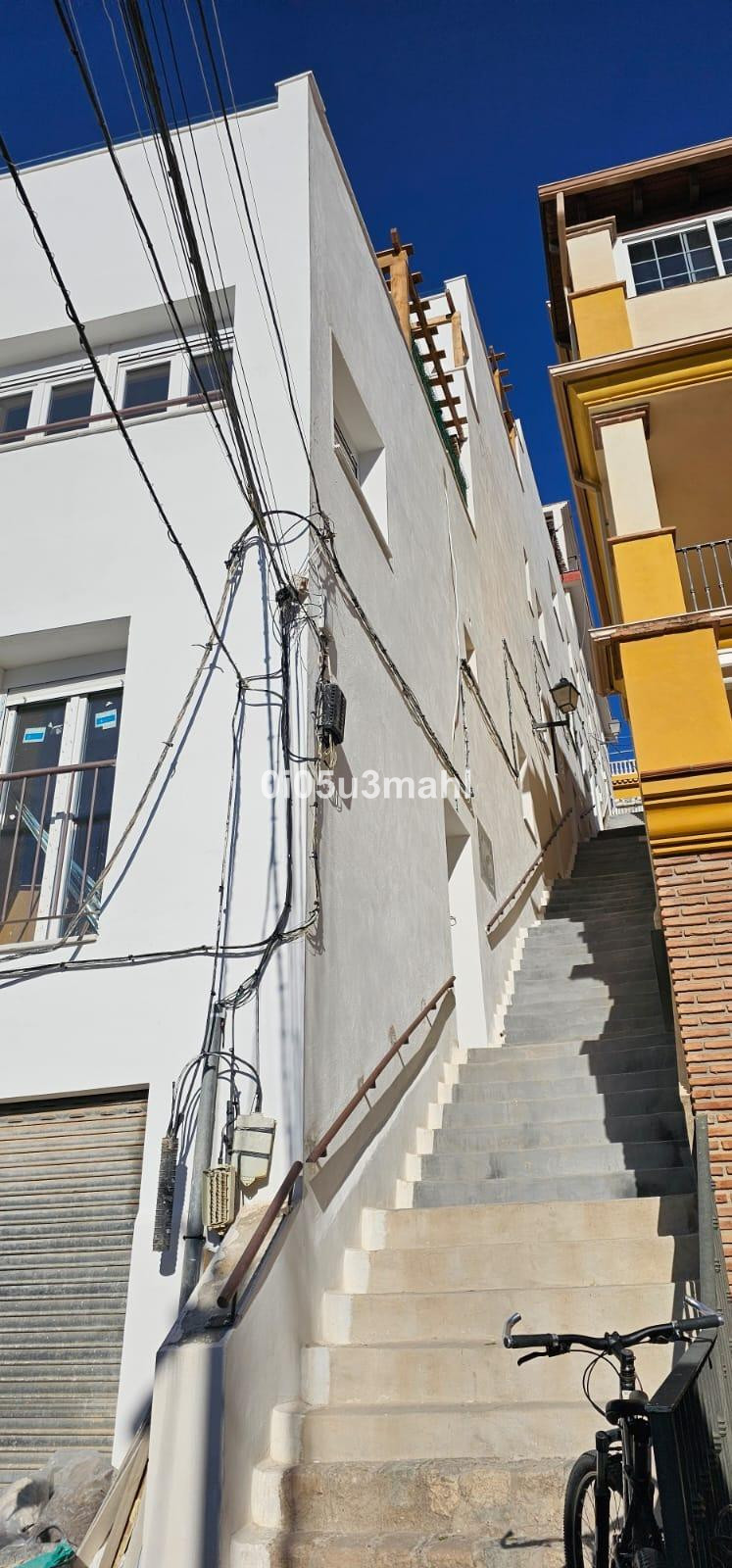 Te koop Middle Floor Apartment Costa Del Sol Málaga € 645.000,-