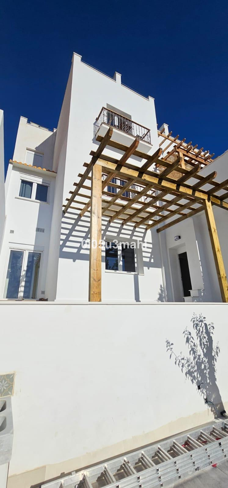 Te koop Middle Floor Apartment Costa Del Sol Málaga € 645.000,-