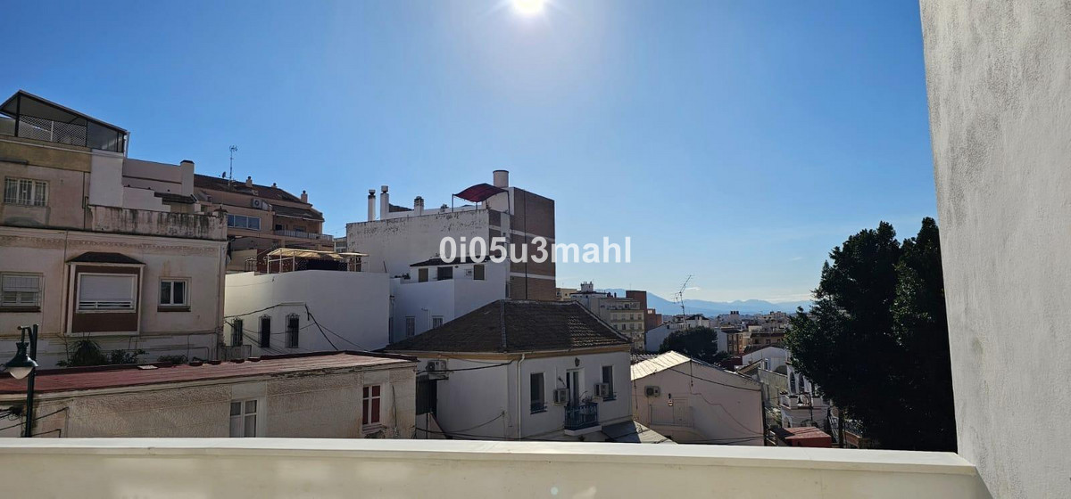 Te koop Middle Floor Apartment Costa Del Sol Málaga € 645.000,-