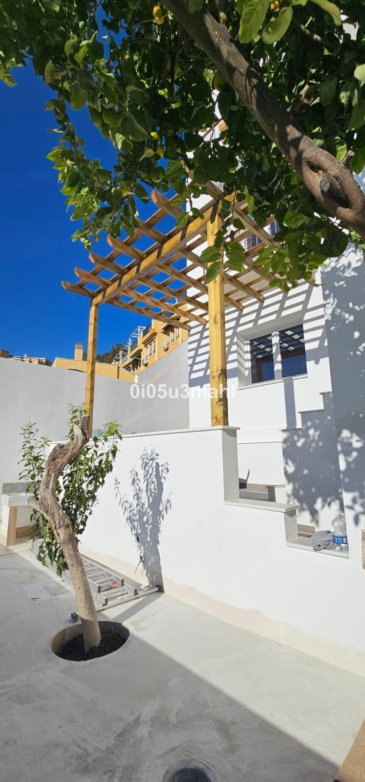 Te koop Middle Floor Apartment Costa Del Sol Málaga € 645.000,-
