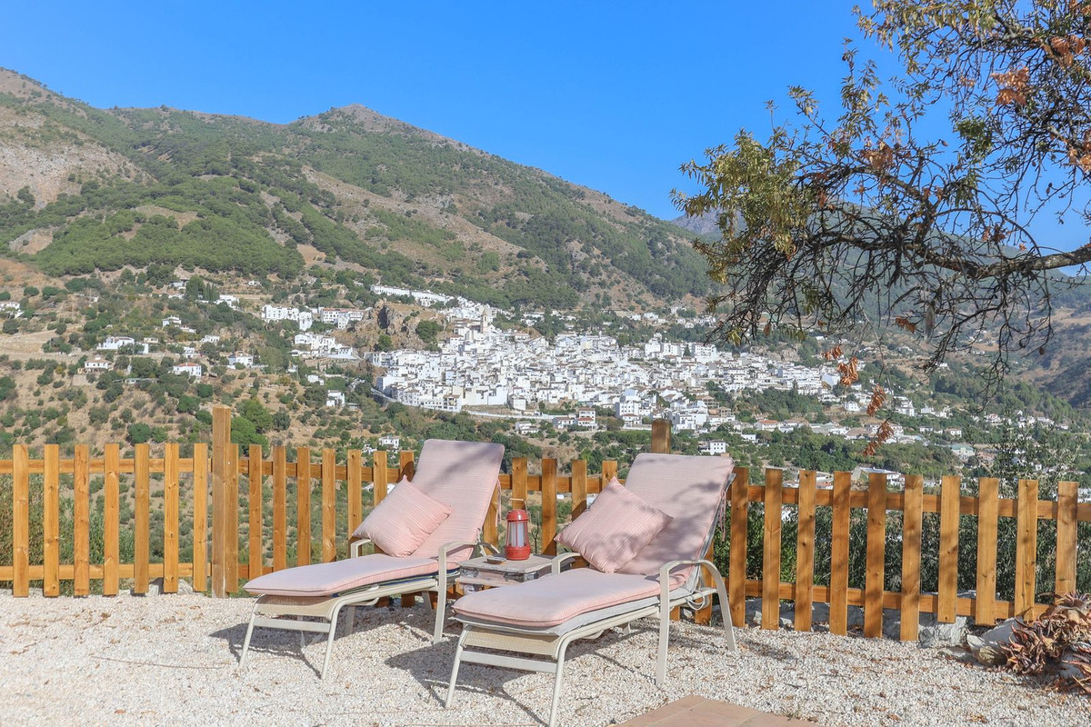 Te koop Vrijstaande Villa Costa Del Sol Casarabonela € 349.000,-