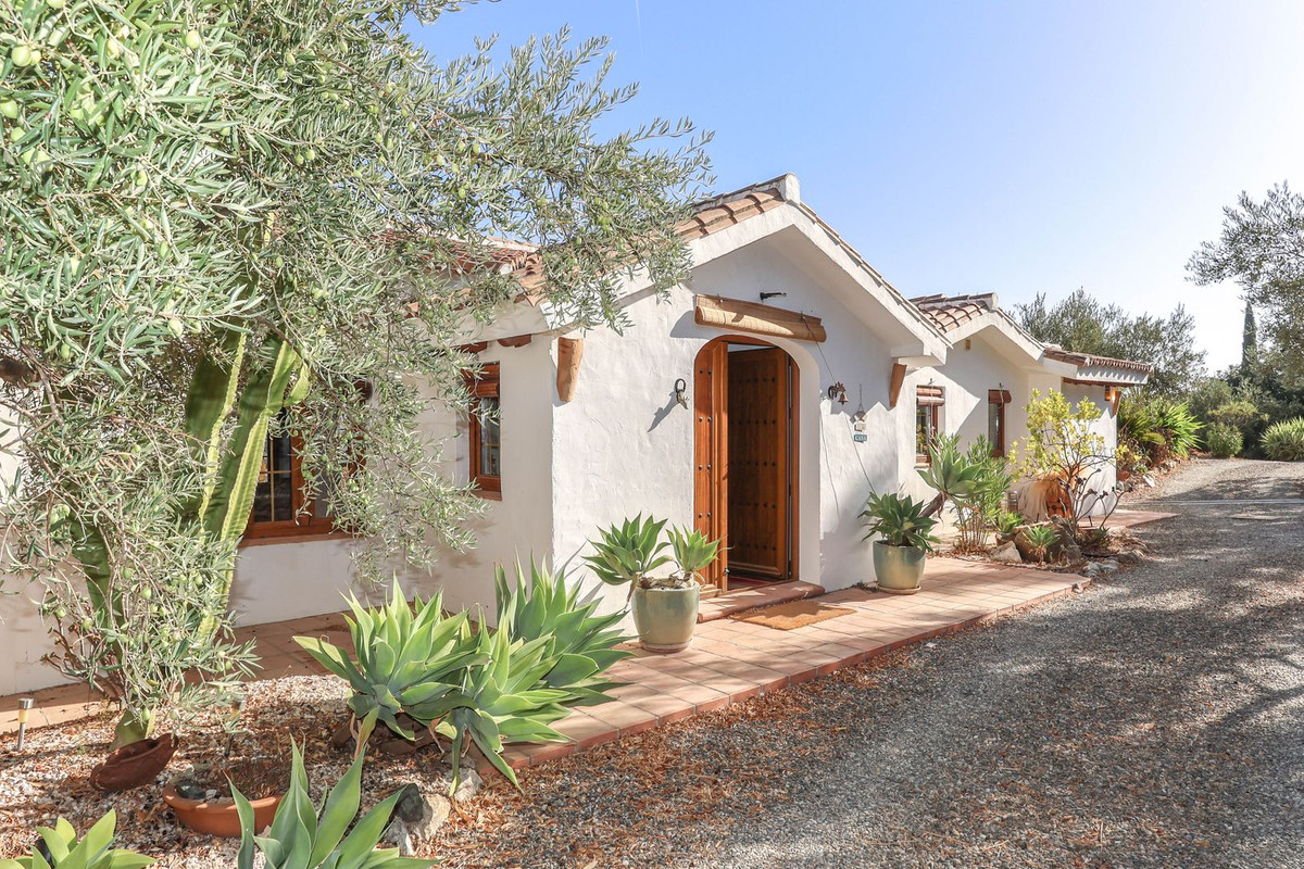 Te koop Vrijstaande Villa Costa Del Sol Casarabonela € 349.000,-