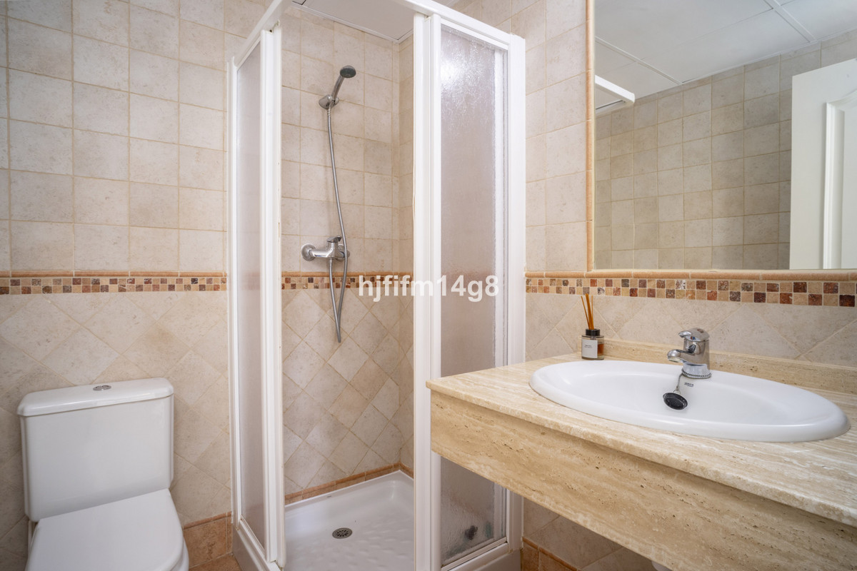 Te koop Middle Floor Apartment Costa Del Sol Nueva Andalucía € 425.000,-