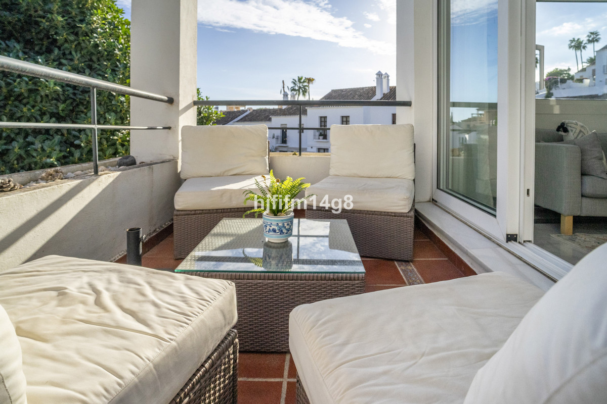 Te koop Middle Floor Apartment Costa Del Sol Nueva Andalucía € 425.000,-