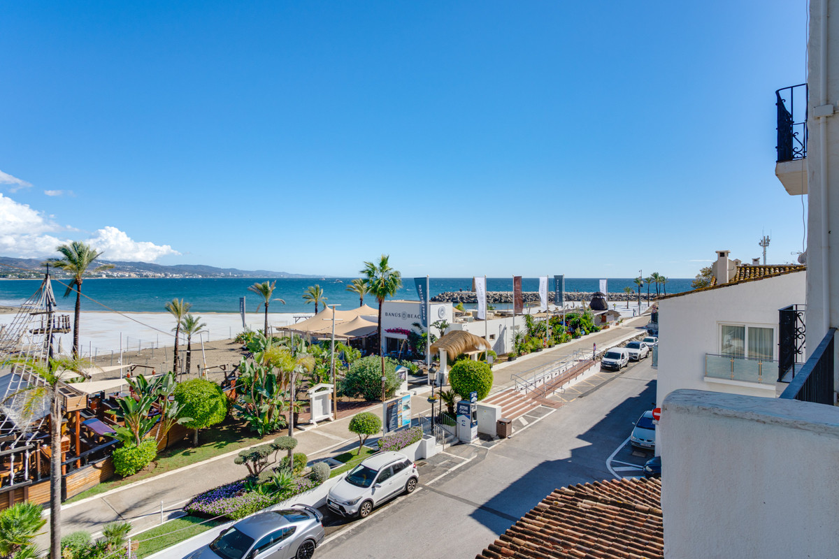 Te koop Middle Floor Apartment Costa Del Sol Puerto Banús € 635.000,-