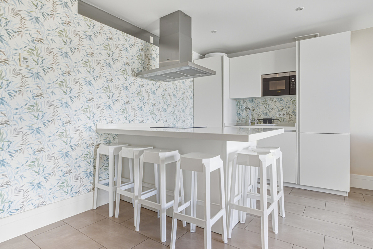 Te koop Middle Floor Apartment Costa Del Sol Puerto Banús € 635.000,-