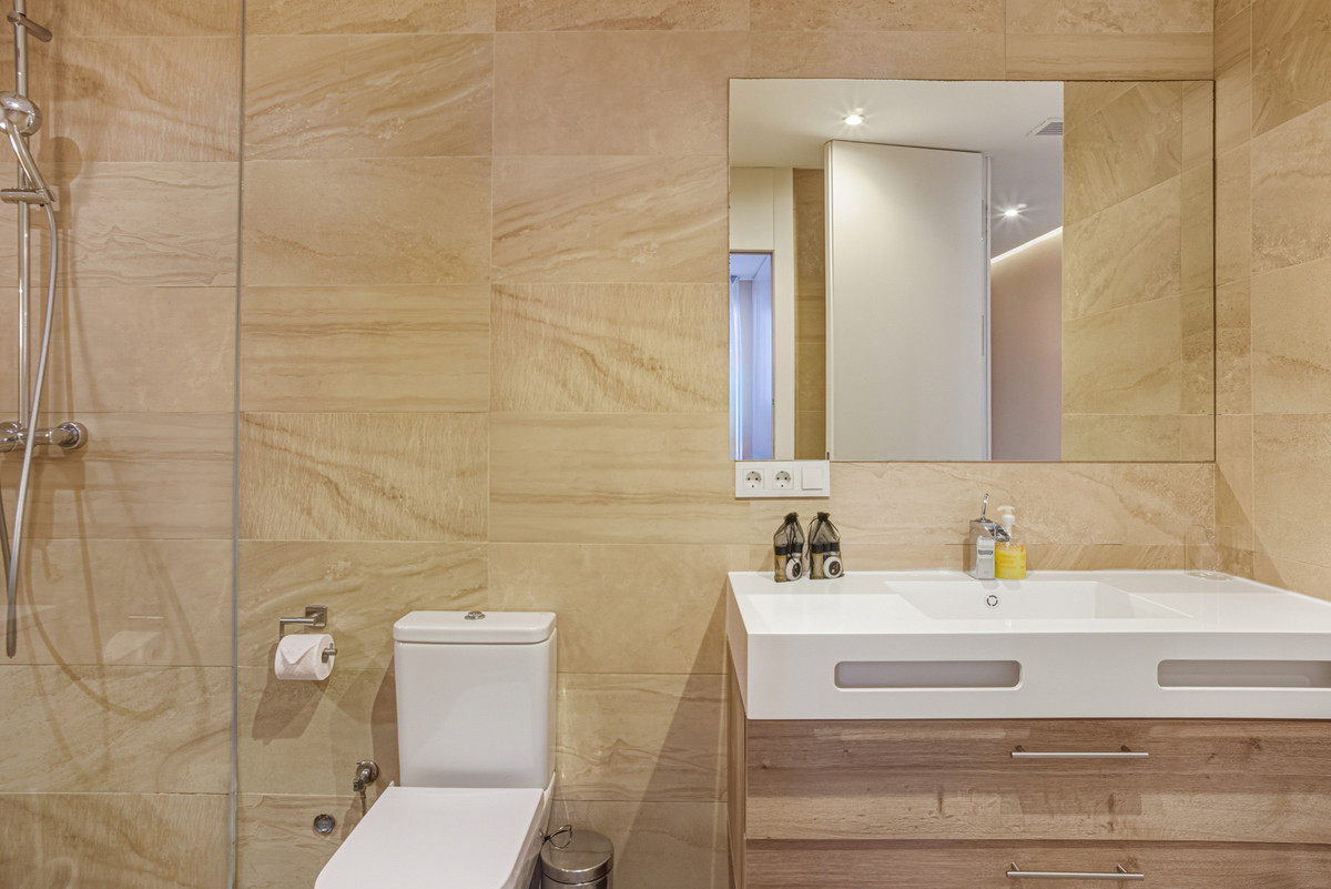 Te koop Middle Floor Apartment Costa Del Sol Puerto Banús € 635.000,-