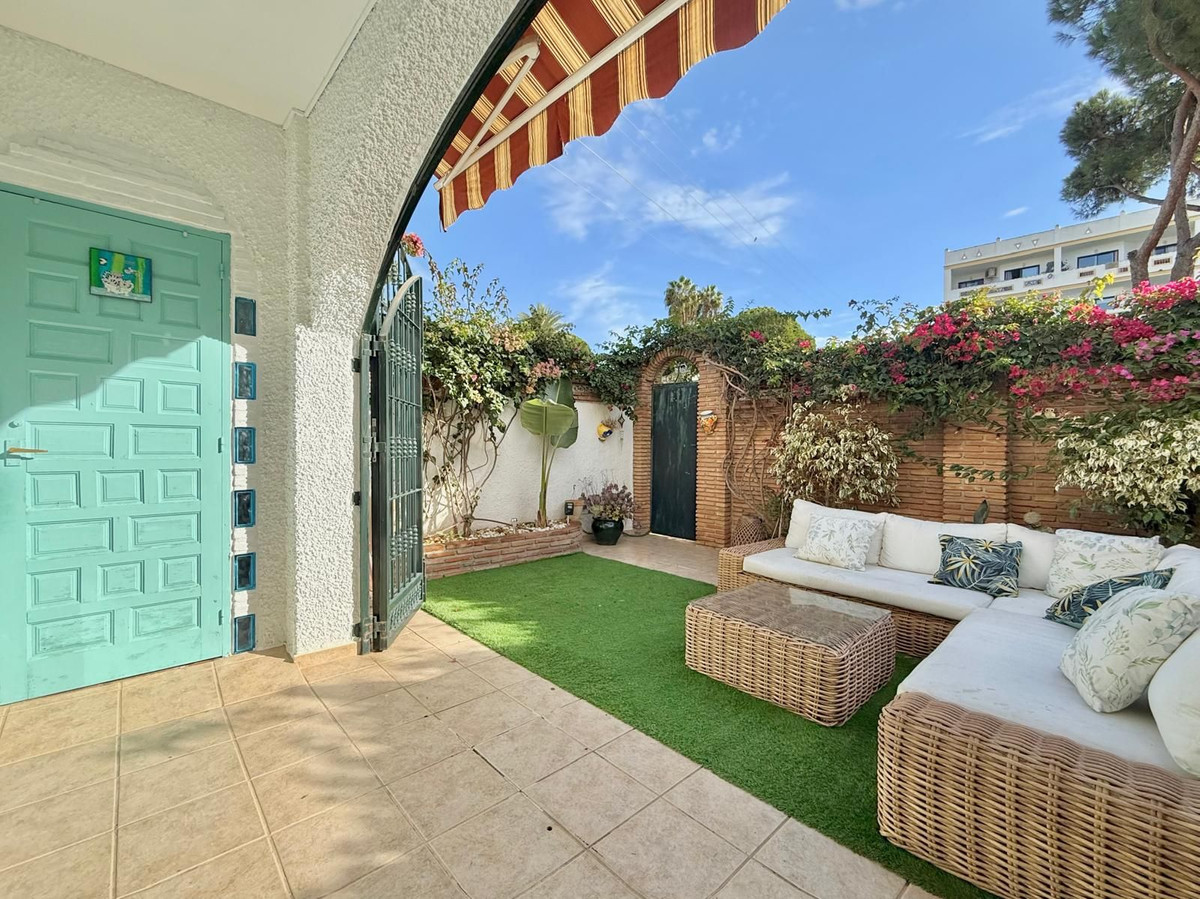 Te koop Half vrijstaand huis Costa Del Sol Calahonda € 499.000,-