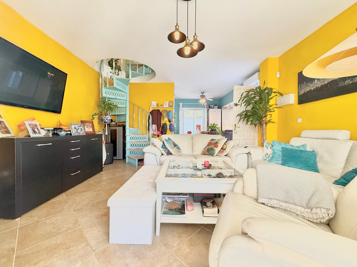 Te koop Half vrijstaand huis Costa Del Sol Calahonda € 499.000,-