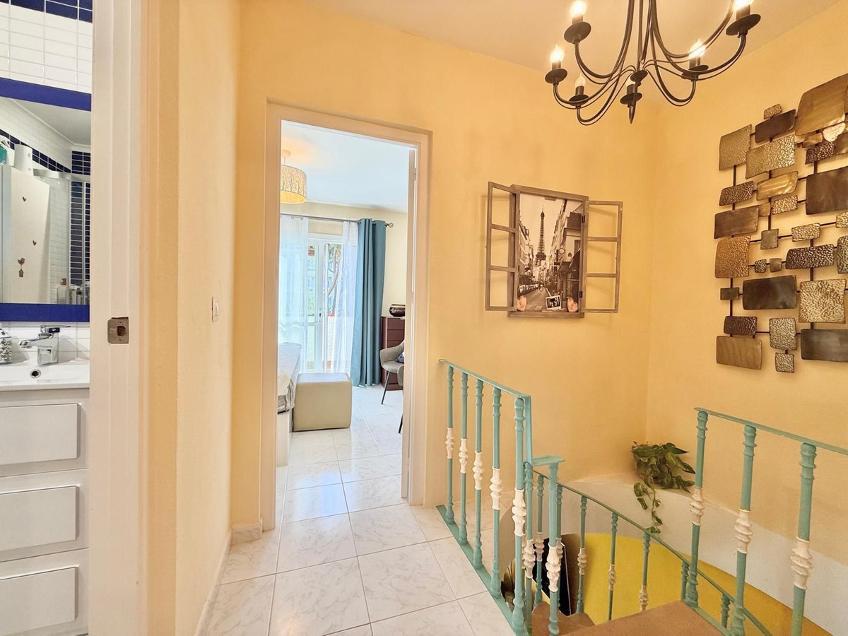 Te koop Half vrijstaand huis Costa Del Sol Calahonda € 499.000,-