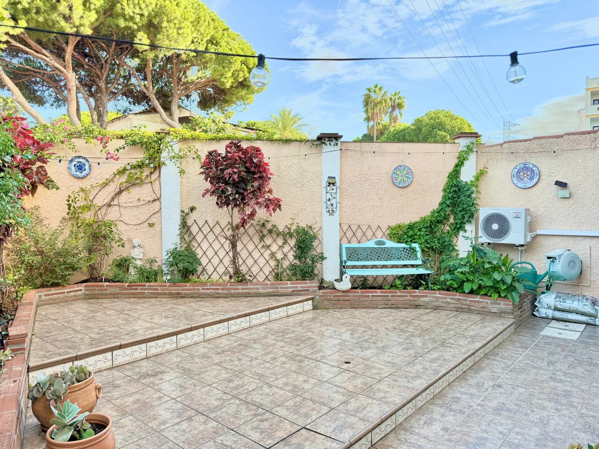 Te koop Half vrijstaand huis Costa Del Sol Calahonda € 499.000,-