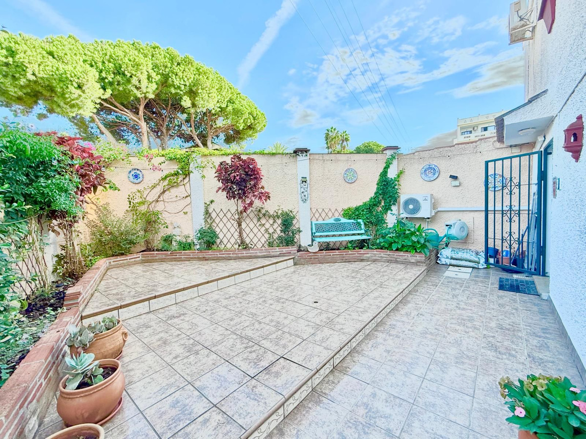 Te koop Half vrijstaand huis Costa Del Sol Calahonda € 499.000,-