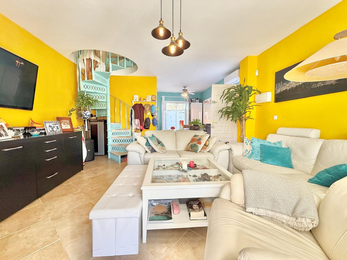 Te koop Half vrijstaand huis Costa Del Sol Calahonda € 499.000,-