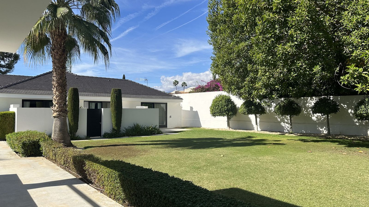 Te koop Vrijstaande Villa Costa Del Sol Guadalmina Baja € 5.900.000,-