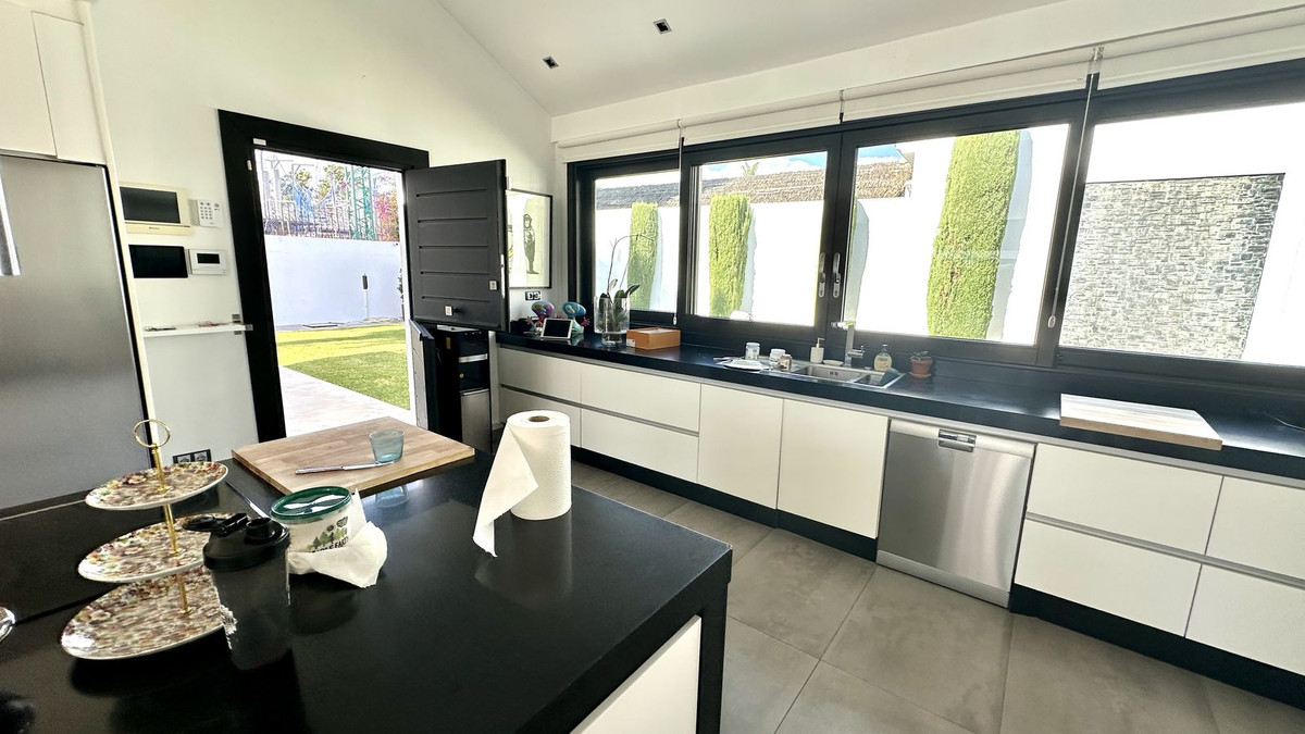 Te koop Vrijstaande Villa Costa Del Sol Guadalmina Baja € 5.900.000,-