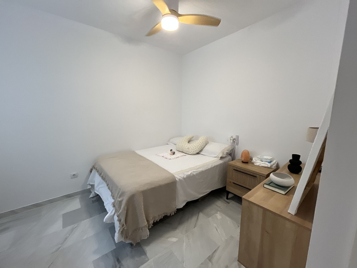 Te koop Middle Floor Apartment Costa Del Sol Casares € 285.000,-