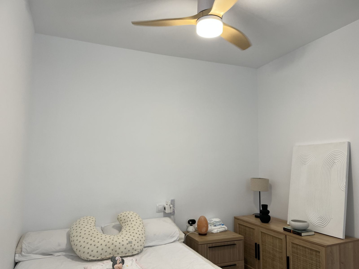 Te koop Middle Floor Apartment Costa Del Sol Casares € 285.000,-