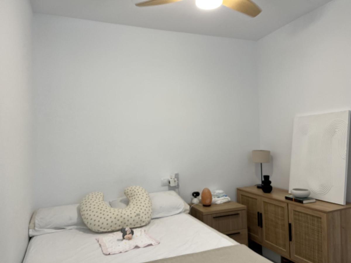 Te koop Middle Floor Apartment Costa Del Sol Casares € 285.000,-