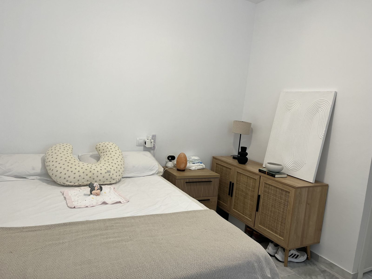 Te koop Middle Floor Apartment Costa Del Sol Casares € 285.000,-