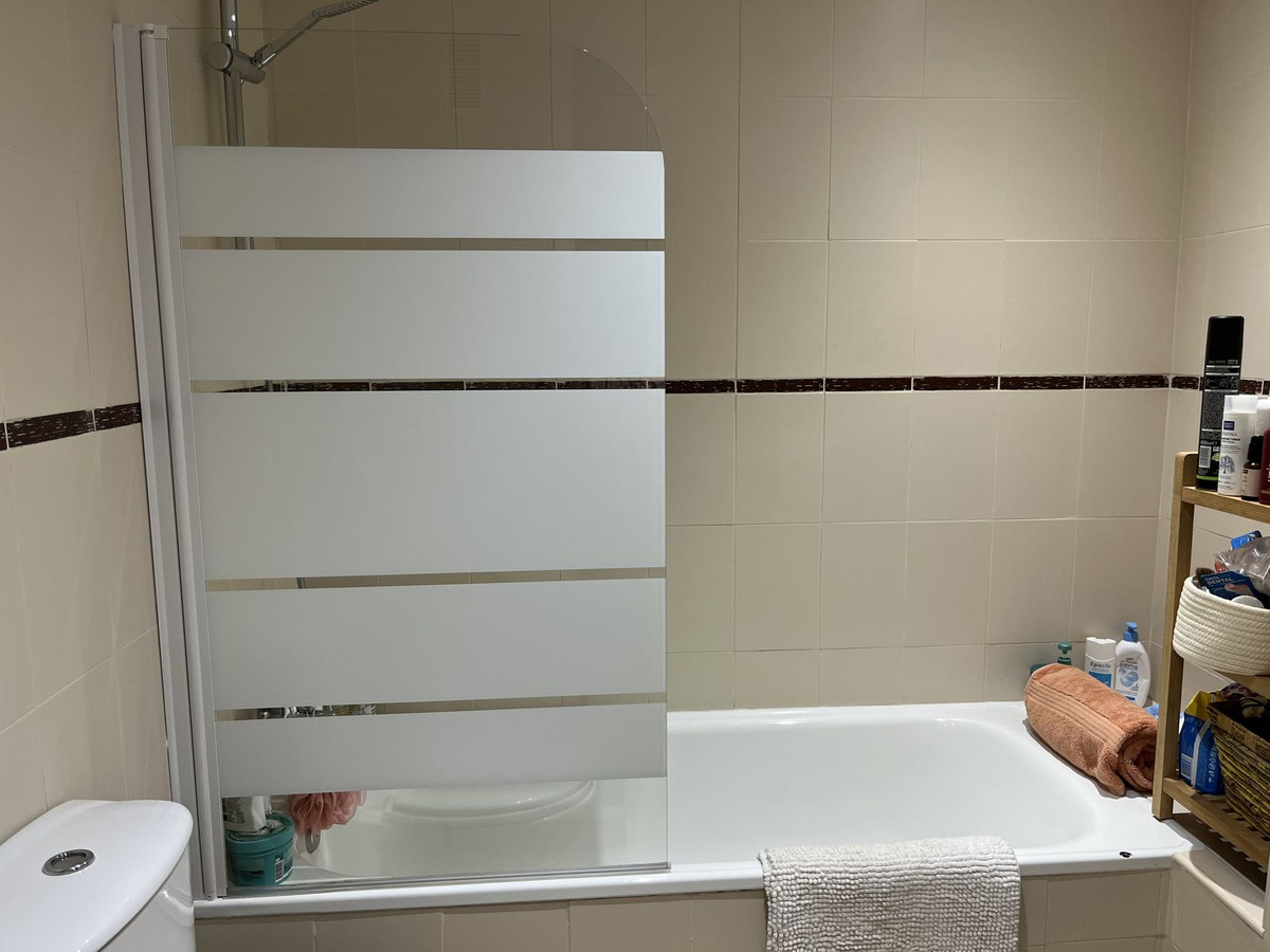 Te koop Middle Floor Apartment Costa Del Sol Casares € 285.000,-