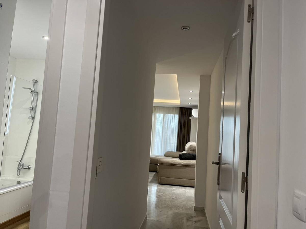 Te koop Middle Floor Apartment Costa Del Sol Casares € 285.000,-