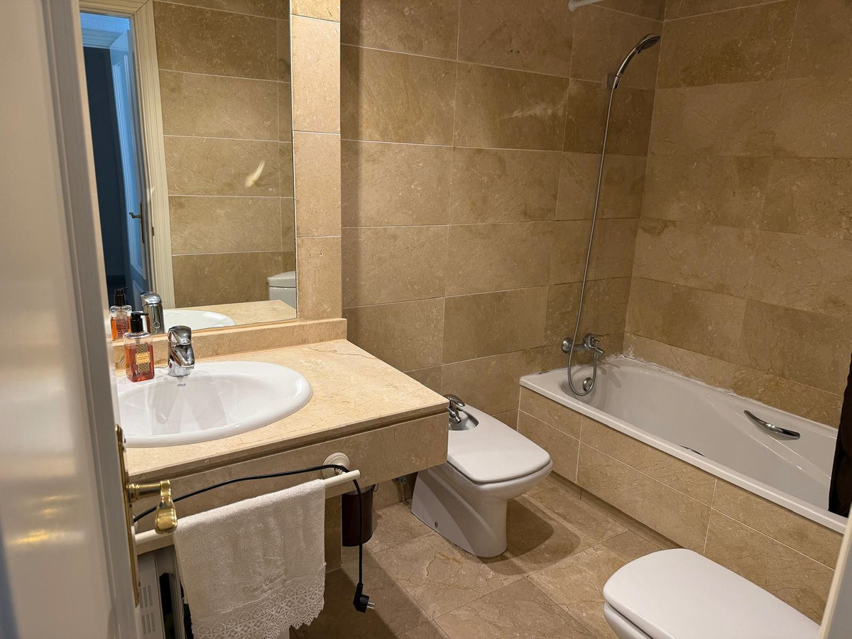 Te koop Middle Floor Apartment Costa Del Sol Nueva Andalucía € 455.000,-