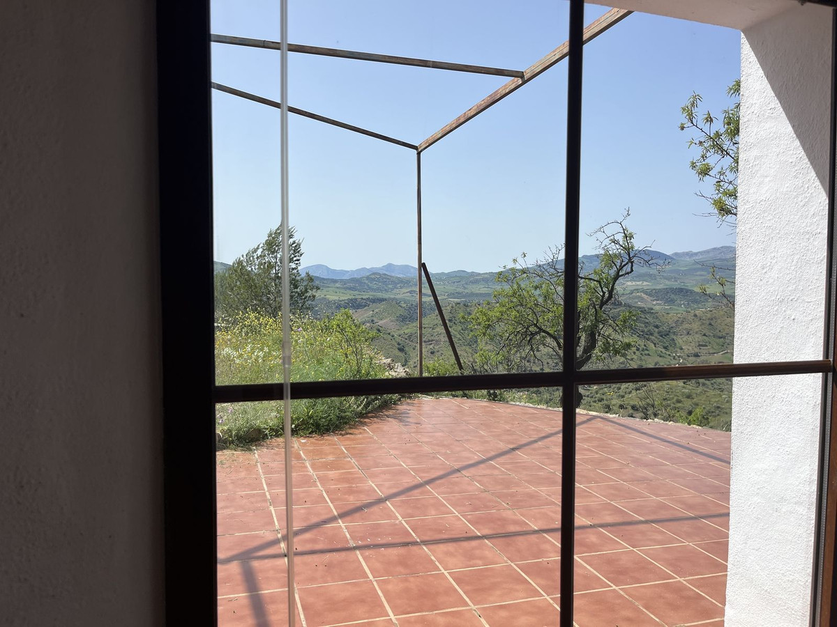 Te koop Finca - Cortijo Costa Del Sol Almogía € 299.000,-