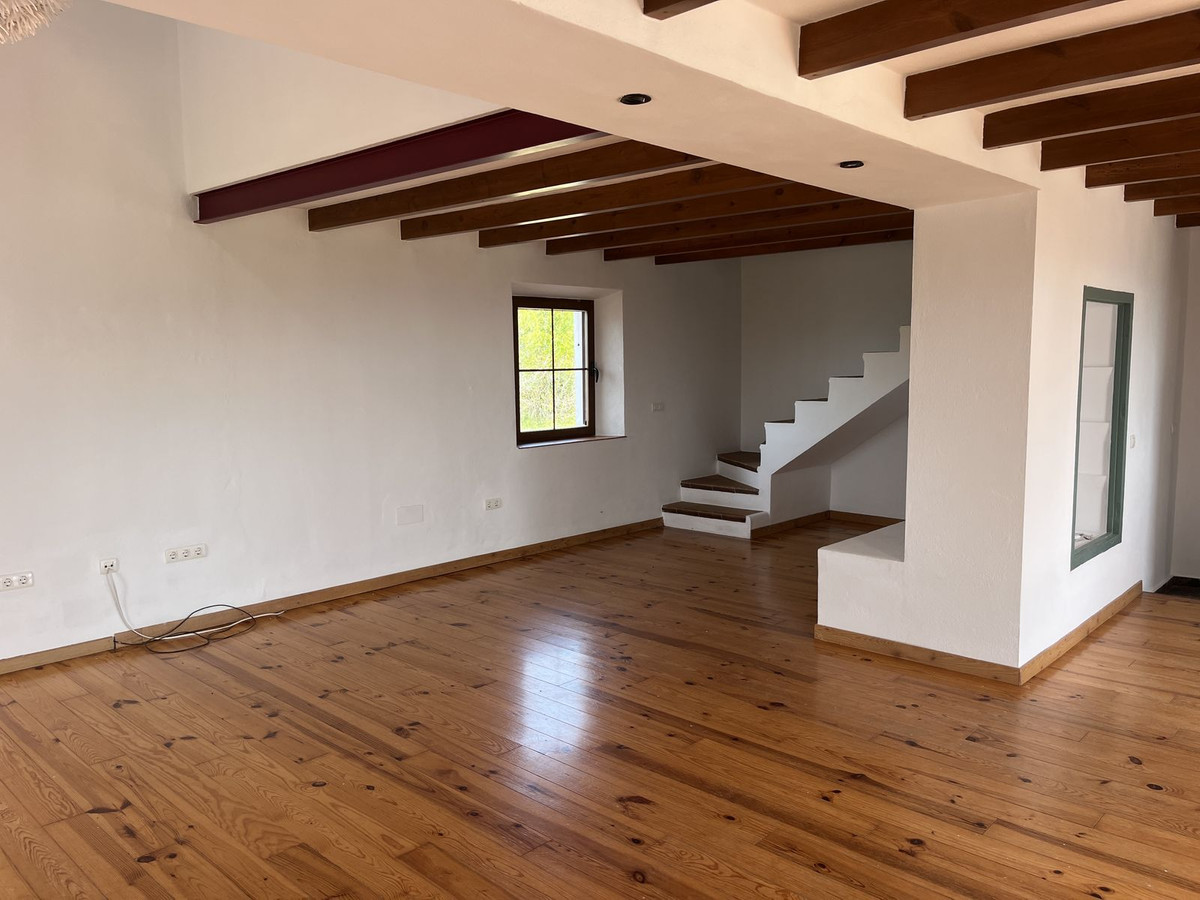 Te koop Finca - Cortijo Costa Del Sol Almogía € 299.000,-