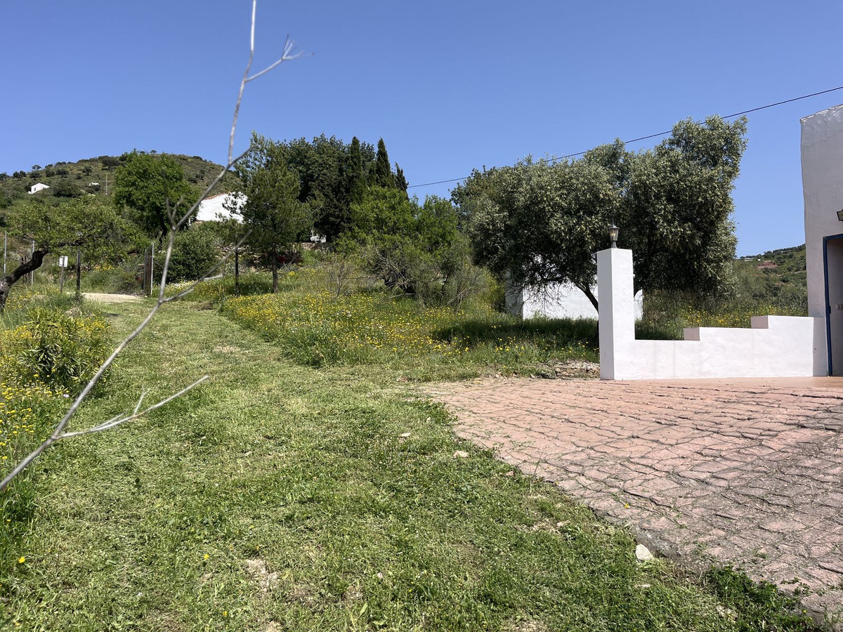 Te koop Finca - Cortijo Costa Del Sol Almogía € 299.000,-