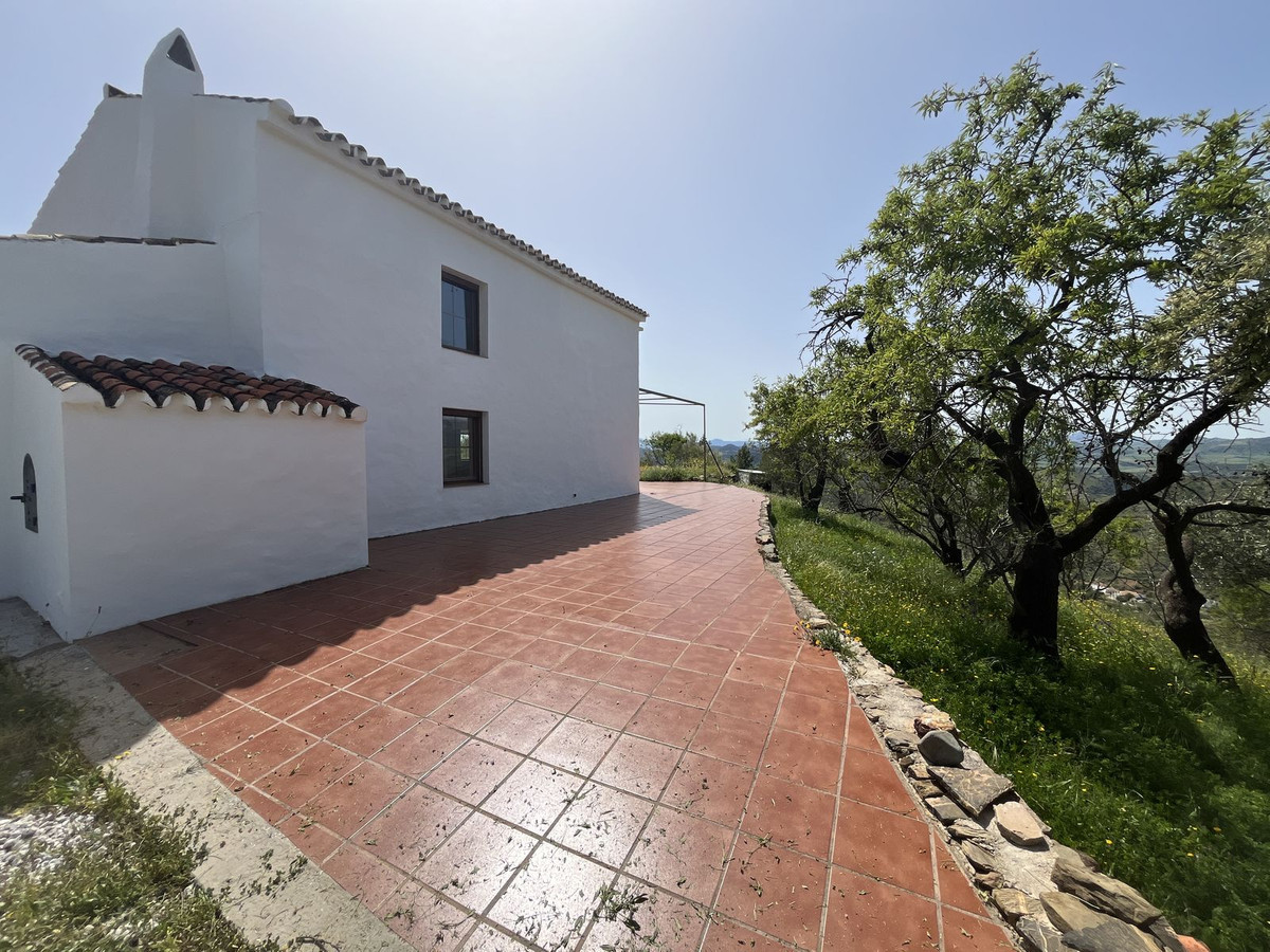 Te koop Finca - Cortijo Costa Del Sol Almogía € 299.000,-