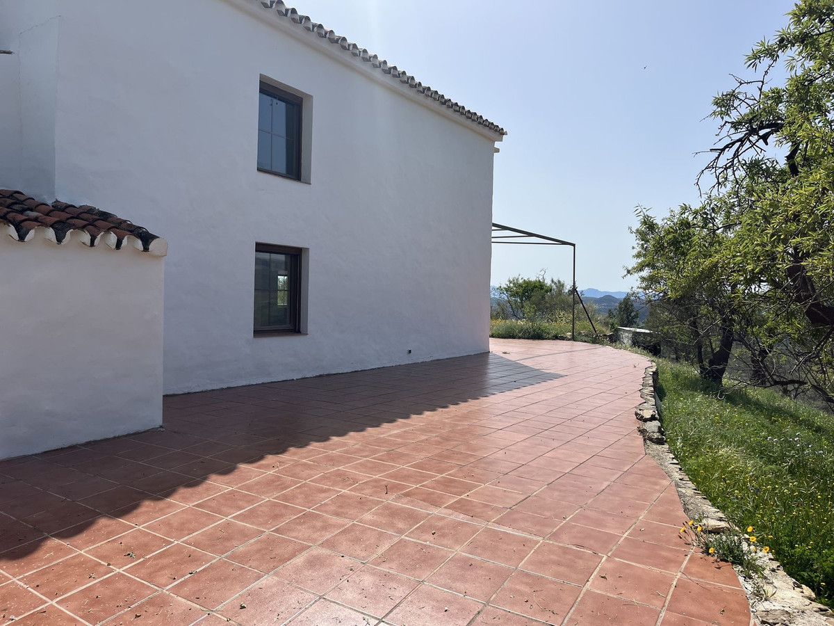 Te koop Finca - Cortijo Costa Del Sol Almogía € 299.000,-
