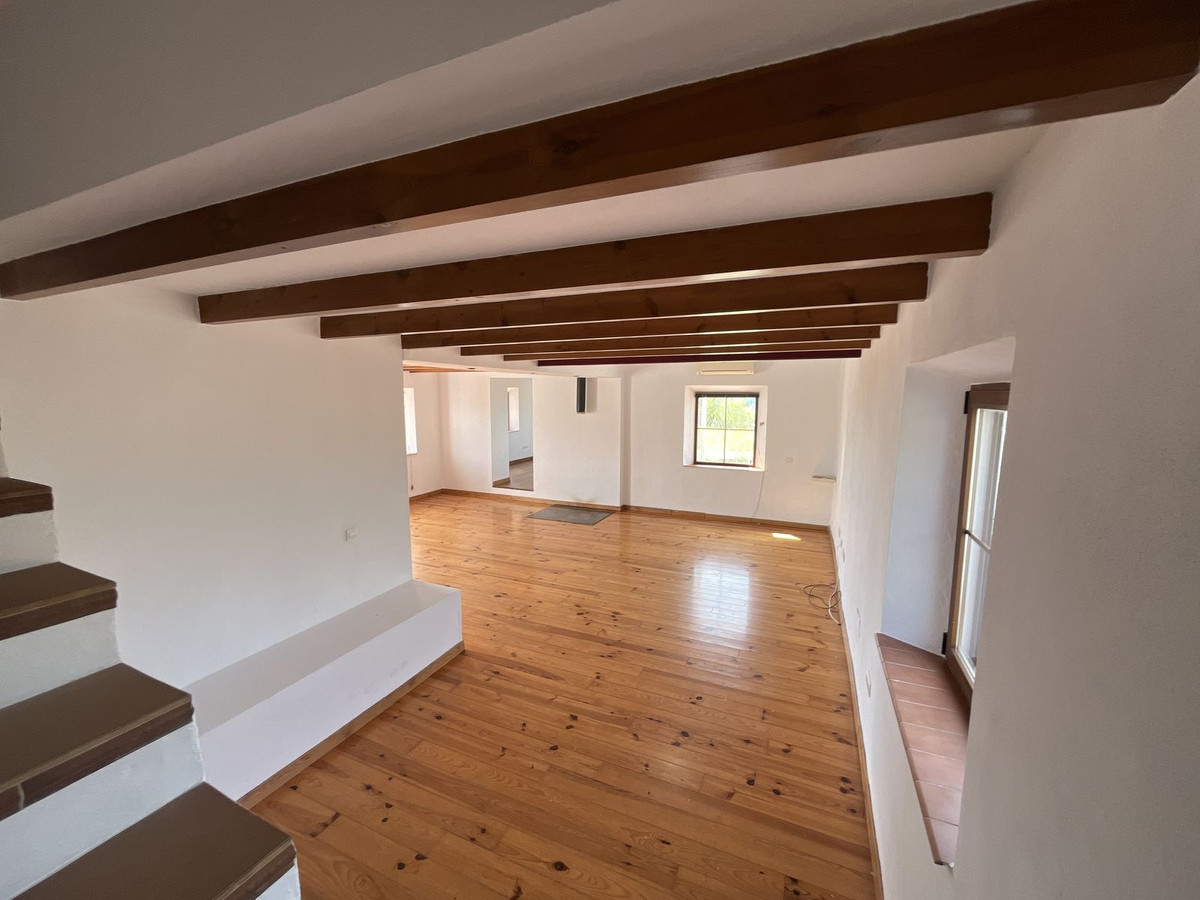 Te koop Finca - Cortijo Costa Del Sol Almogía € 299.000,-