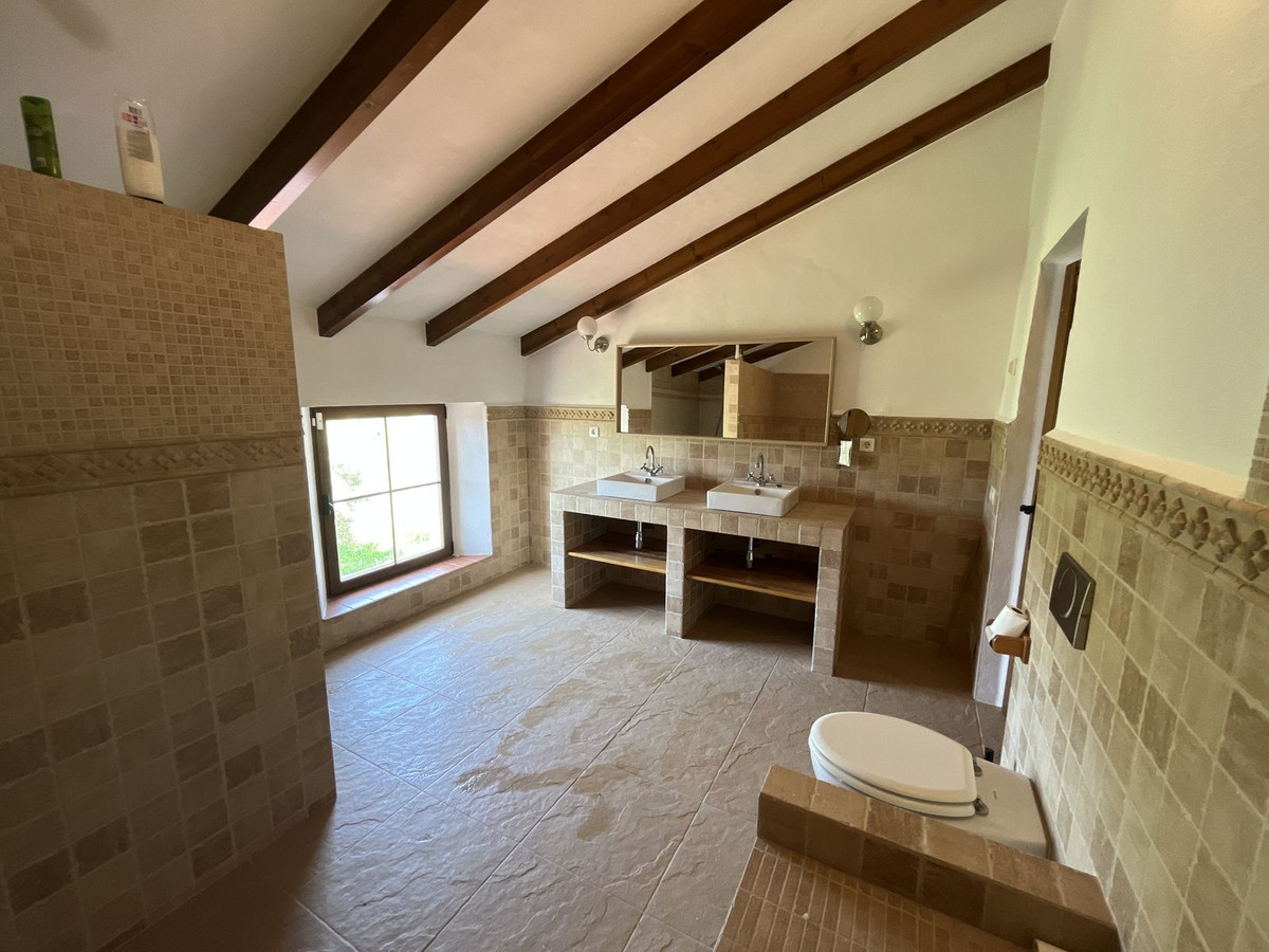 Te koop Finca - Cortijo Costa Del Sol Almogía € 299.000,-