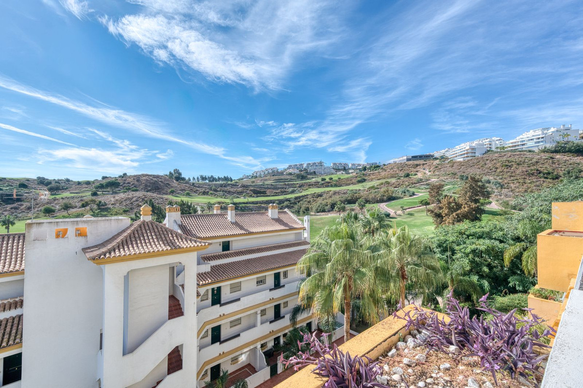 Te koop Middle Floor Apartment Costa Del Sol Calanova Golf € 280.000,-