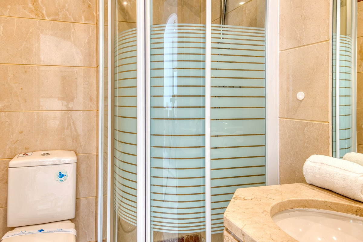 Te koop Middle Floor Apartment Costa Del Sol Calanova Golf € 280.000,-