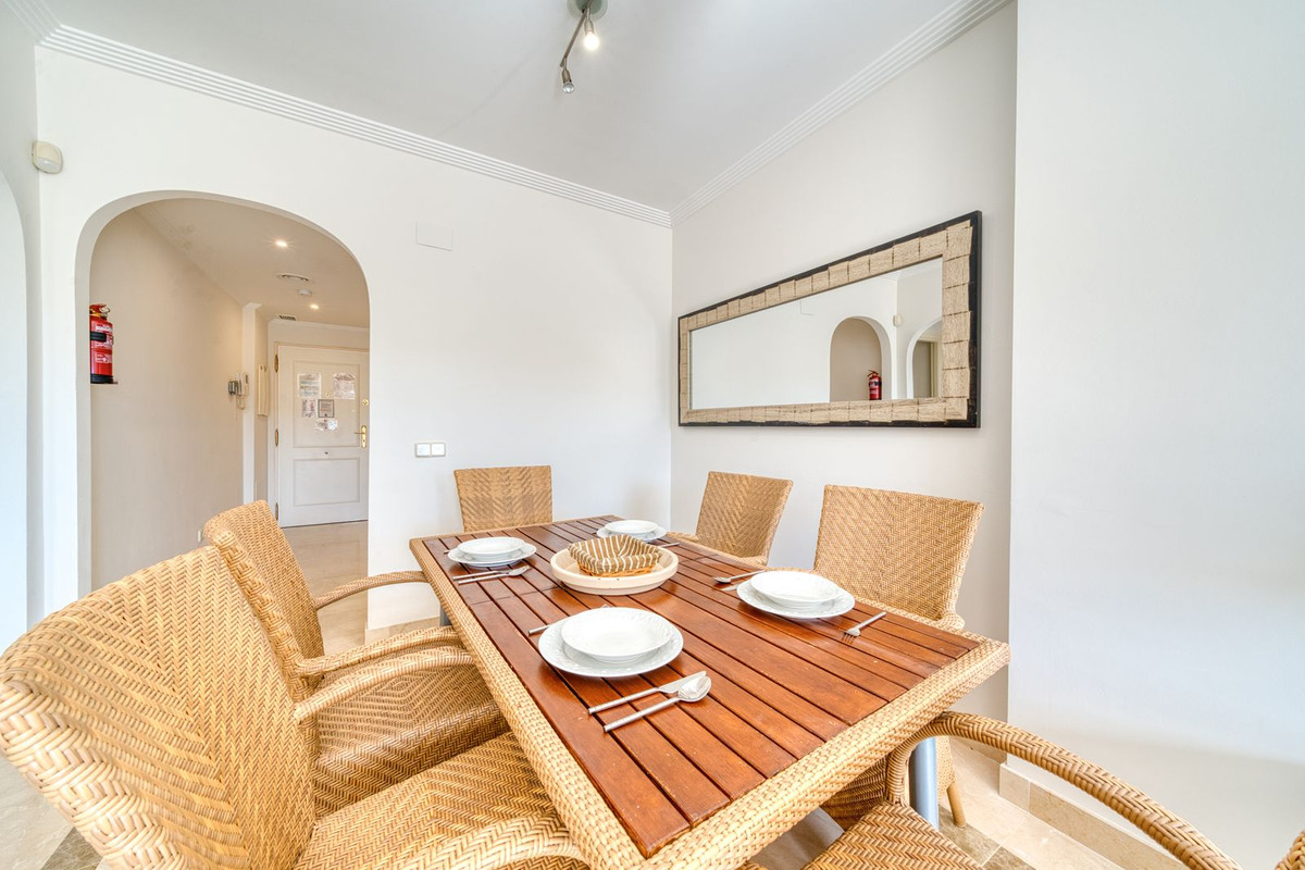 Te koop Middle Floor Apartment Costa Del Sol Calanova Golf € 280.000,-