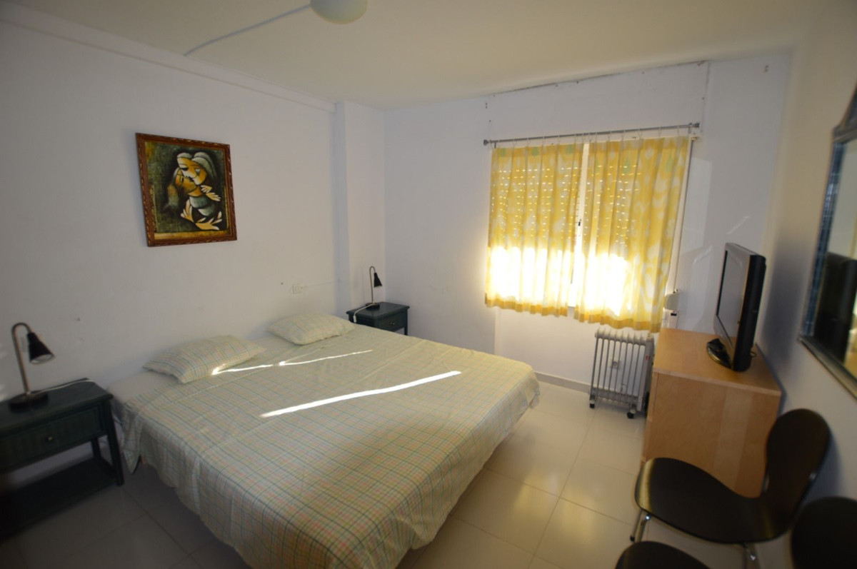 Te koop Middle Floor Apartment Costa Del Sol Los Boliches € 330.000,-