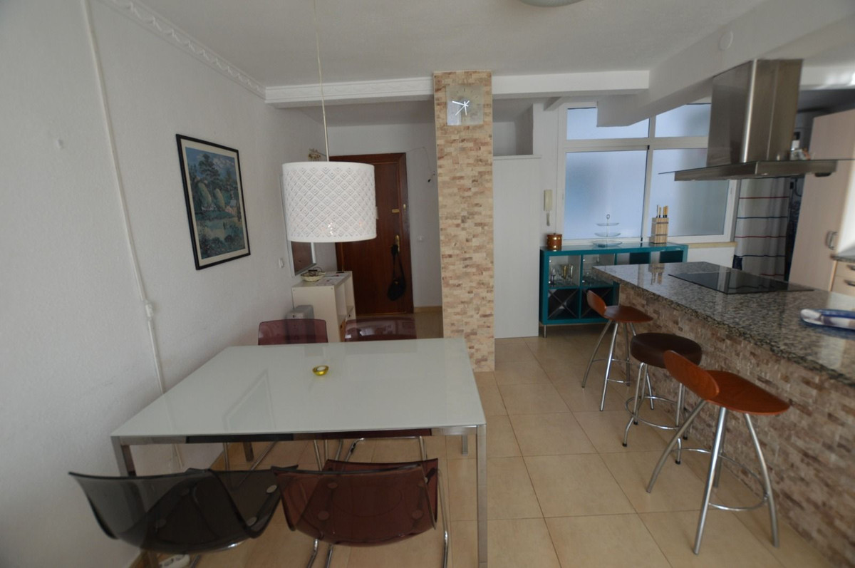 Te koop Middle Floor Apartment Costa Del Sol Los Boliches € 330.000,-