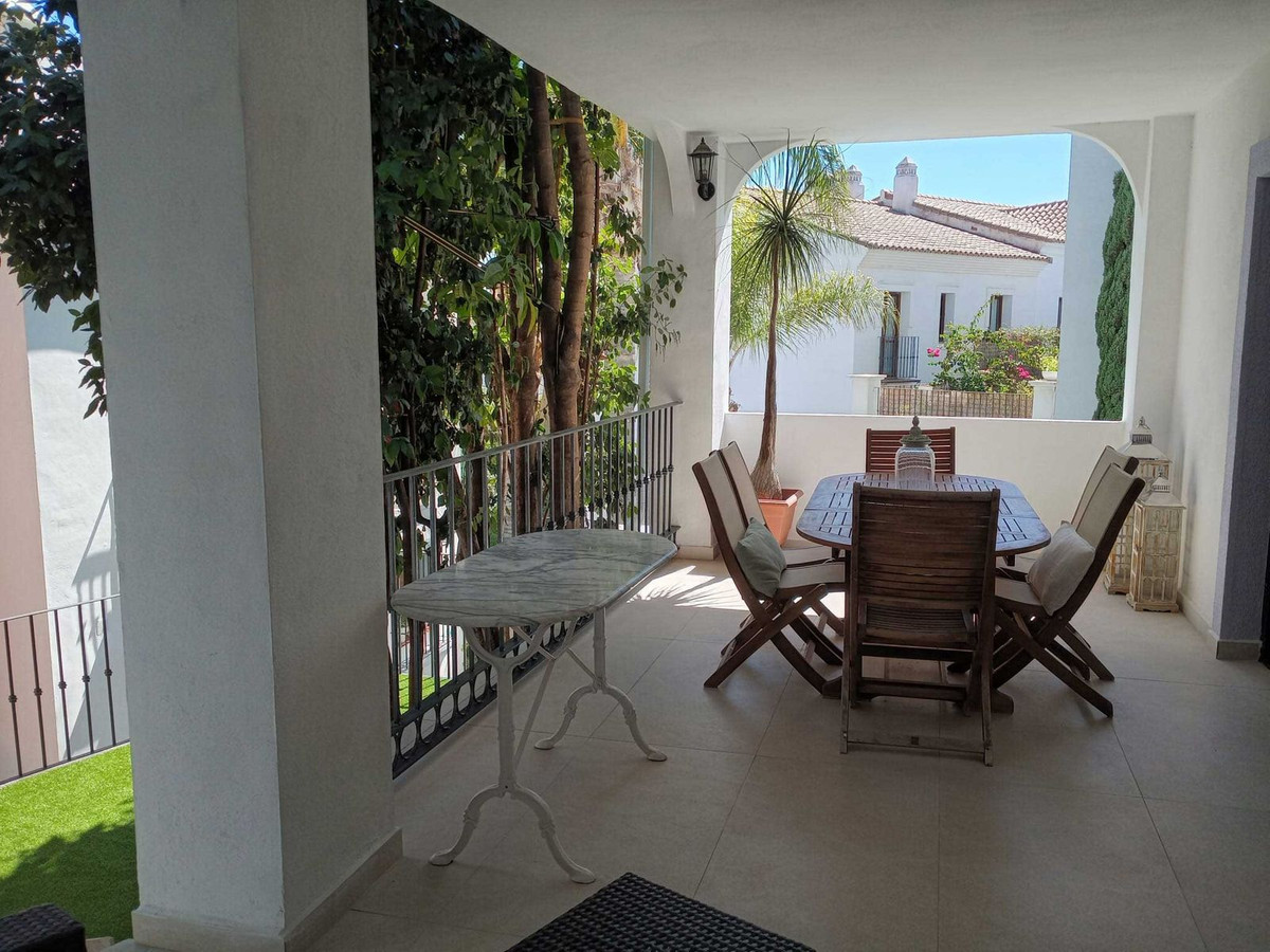 Te koop Half vrijstaand huis Costa Del Sol Estepona € 765.000,-