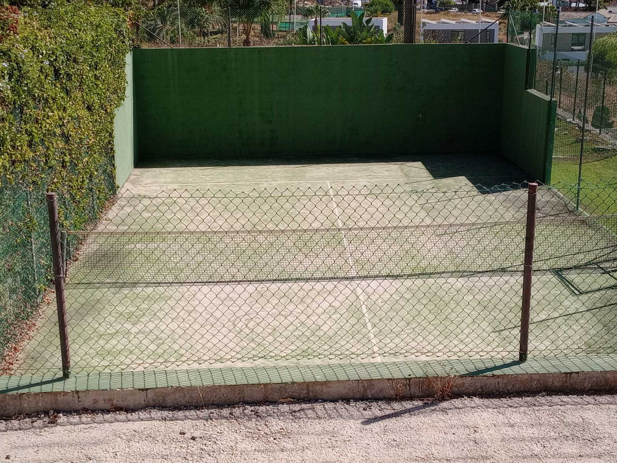 Te koop Half vrijstaand huis Costa Del Sol Estepona € 765.000,-