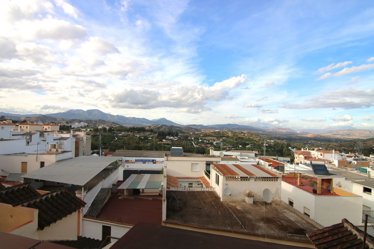 Te koop Half vrijstaand huis Costa Del Sol Coín € 269.900,-